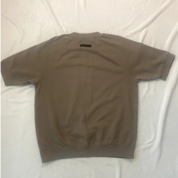 Essentials Short Sleeve Crewneck Sweatshirt Mens Sz Medium - Beige - Picture 2 of 7